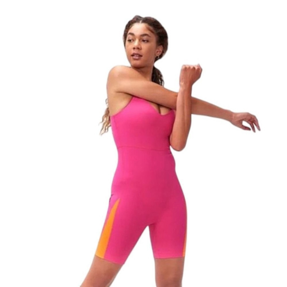 Outdoor Voices Zoom 8 Bodysuit Women's Sz S Side Pockets Built in Bra Activewear